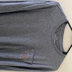 Vineyard vine long sleeve grey t-shirt